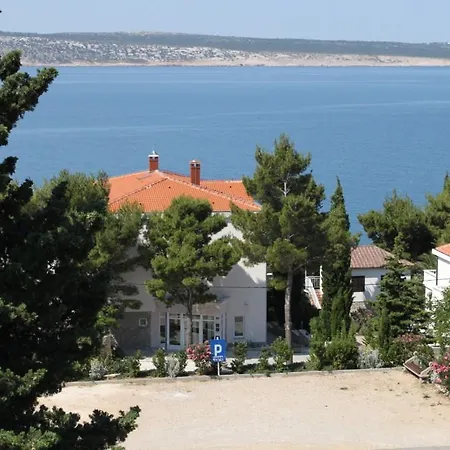 Triple Starigrad 3333f 4* Starigrad Paklenica