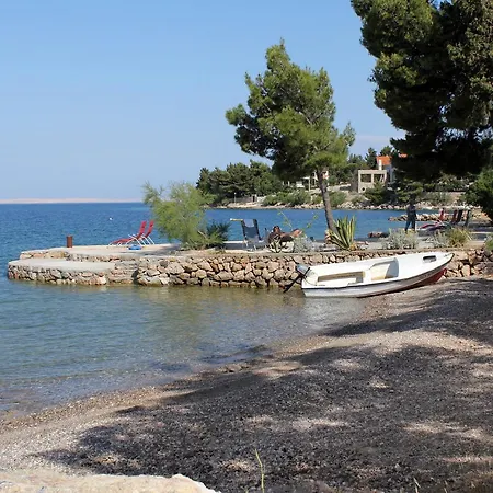 Triple Starigrad 3333f Starigrad Paklenica